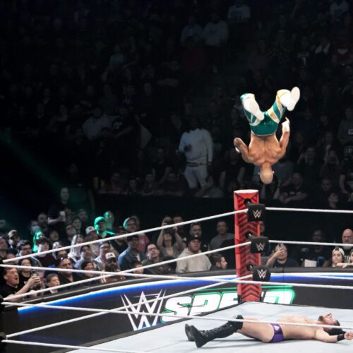 WWE - Monday Night Raw-16