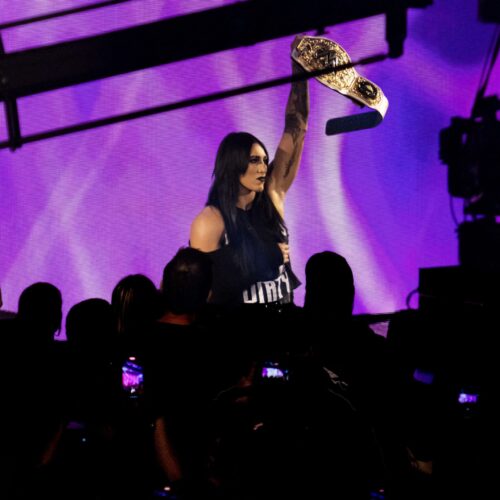 WWE - Monday Night Raw-18