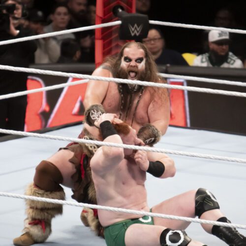 WWE - Monday Night Raw-28